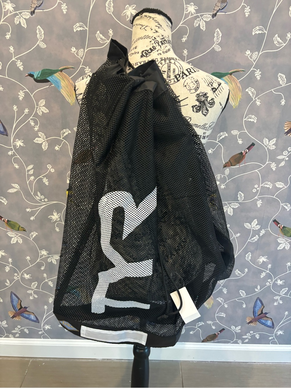NWT TYR Alliance Mesh Equipment Black Drawstring Swim Bag